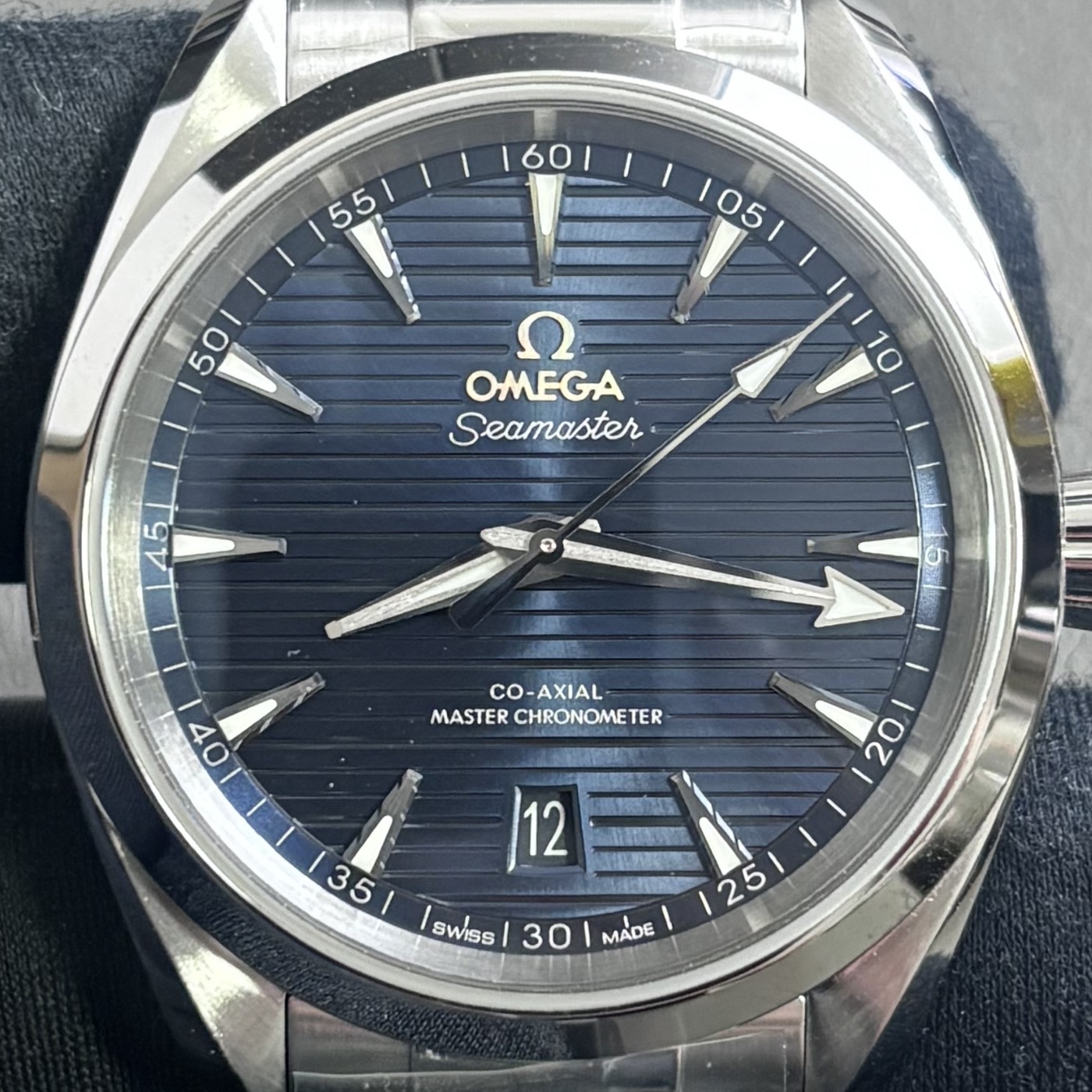 P08 · Visual reference only · precise angles unverified. Image rotated approximately 0.1° counterclockwise at the dial centre; illustrative circular normalization only; geometry did not validate using the saved printed minute-track reference. Recentered and resampled to 1400 × 1400 pixels. No correction for crystal refraction or raised bezel/hand geometry.