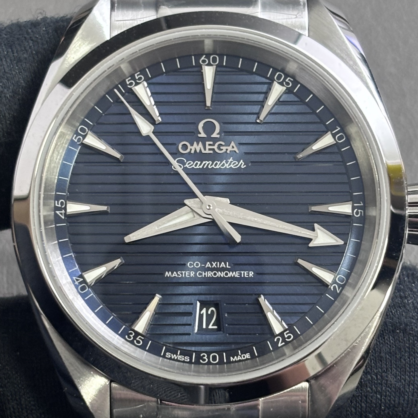 P15 · Visual reference only · precise angles unverified. Image rotated approximately 0.4° clockwise at the dial centre; illustrative circular normalization only; geometry did not validate using the saved printed minute-track reference. Recentered and resampled to 1400 × 1400 pixels. No correction for crystal refraction or raised bezel/hand geometry.