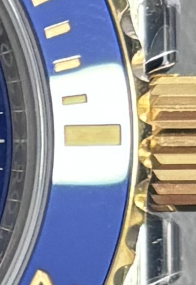 P15 · Right bezel