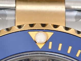 P02 · Bezel at twelve