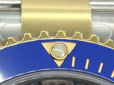 A07 · Bezel at twelve