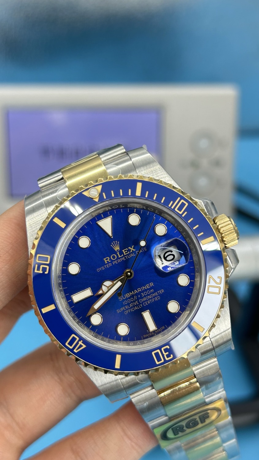 B09