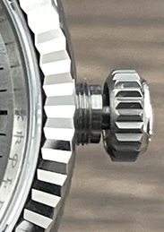 P02 · Right bezel