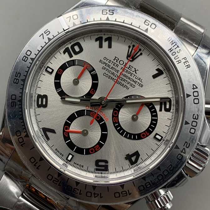 S003 · Original camera geometry · dial and bezel context