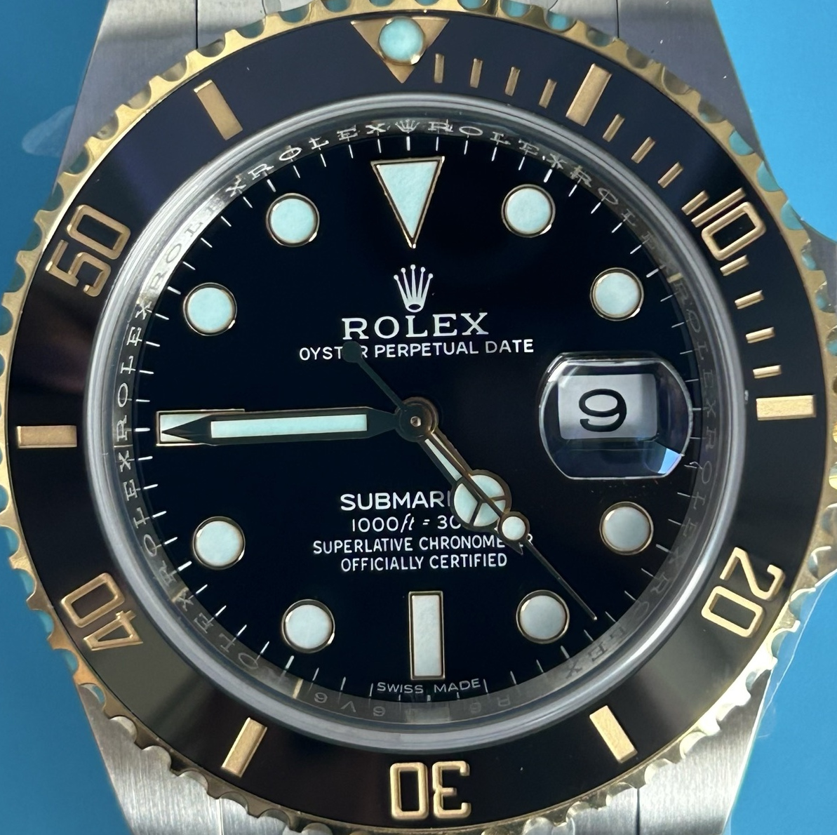 S019 · Original camera geometry · dial and bezel context