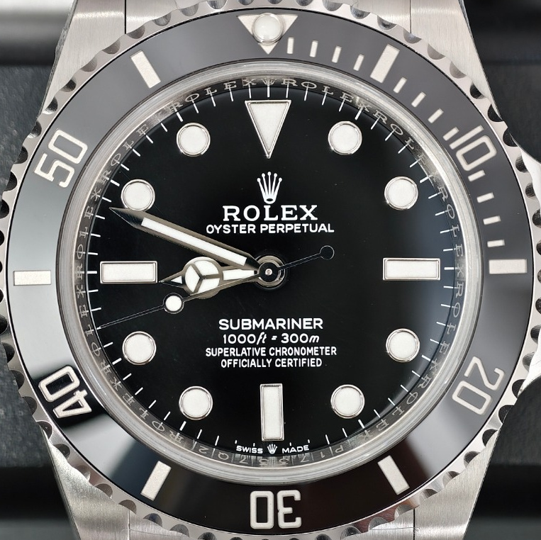 S002 · Original camera geometry · dial and bezel context