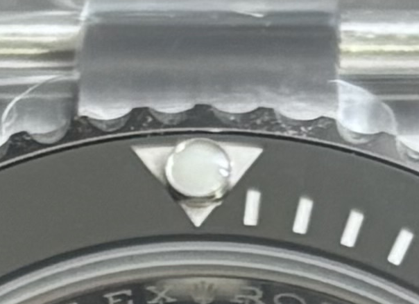 P15 · Bezel at twelve