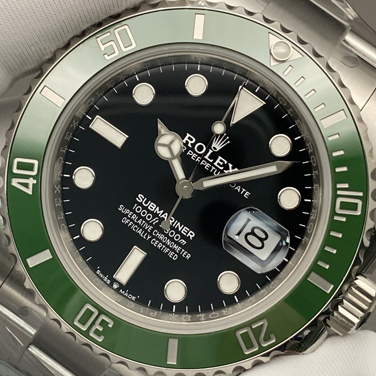 S005 · Original camera geometry · dial and bezel context
