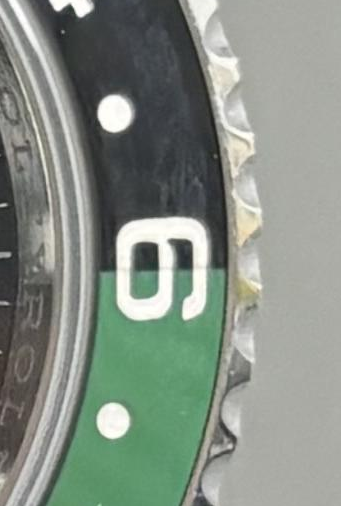 P04 · Right bezel