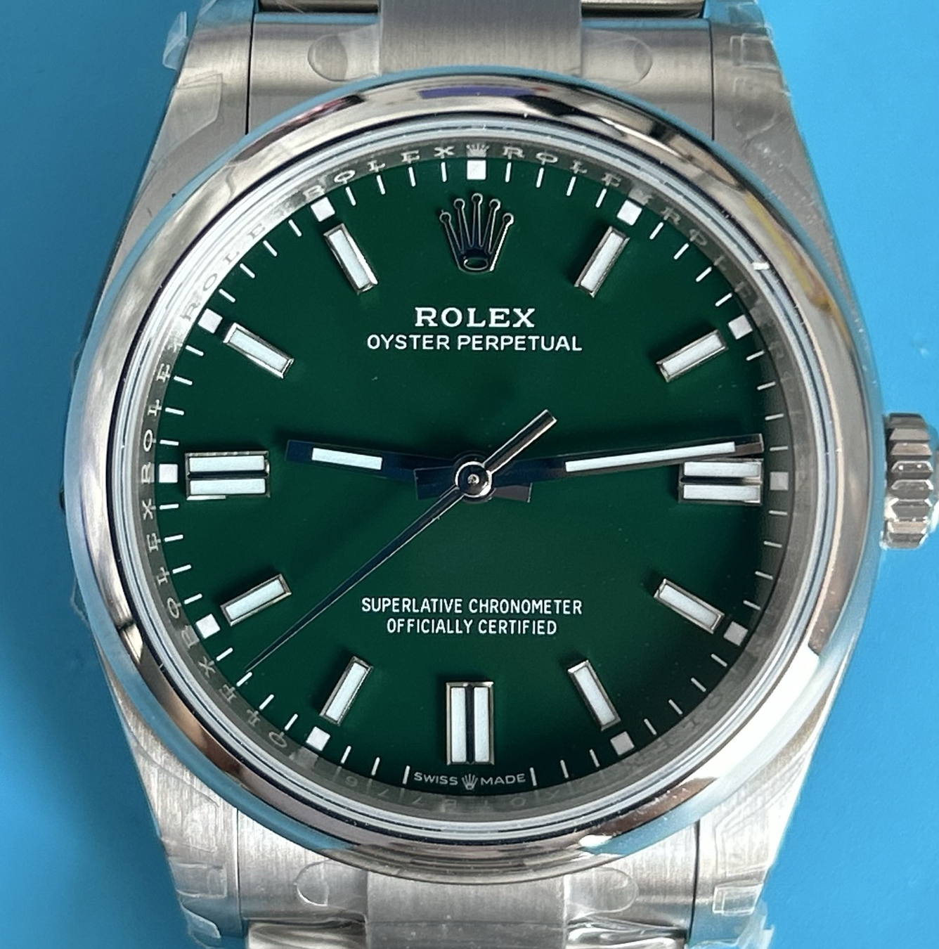S019 · Original camera geometry · dial and bezel context