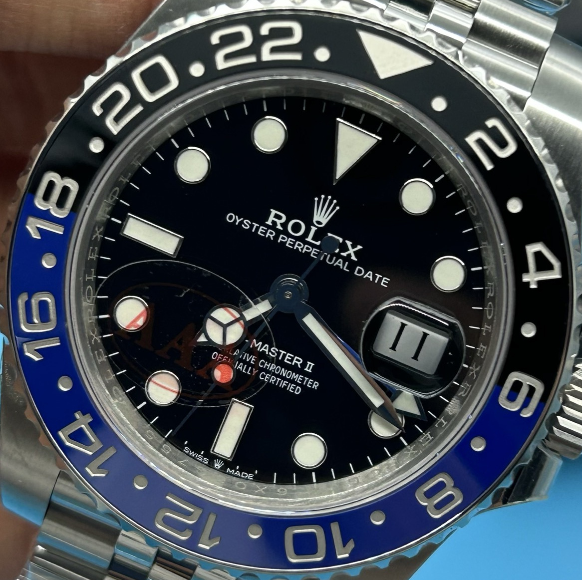S008 · Original camera geometry · dial and bezel context