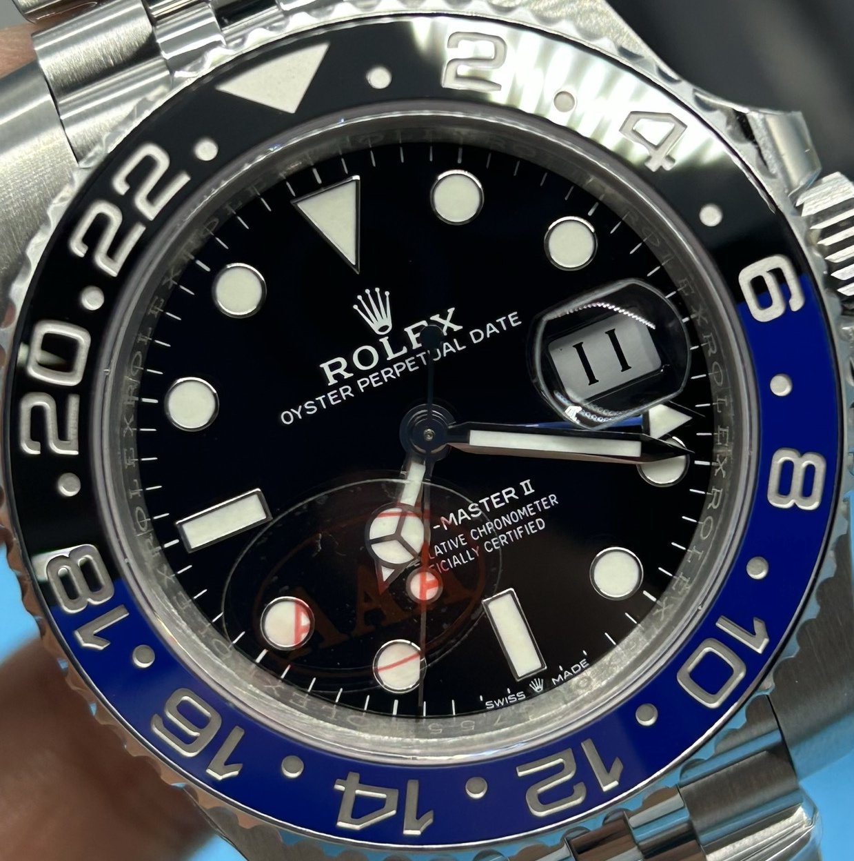 S009 · Original camera geometry · dial and bezel context