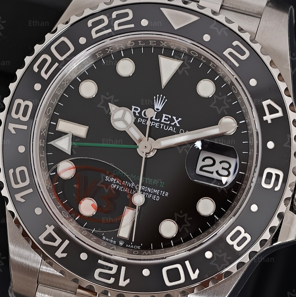 S004 · Original camera geometry · dial and bezel context
