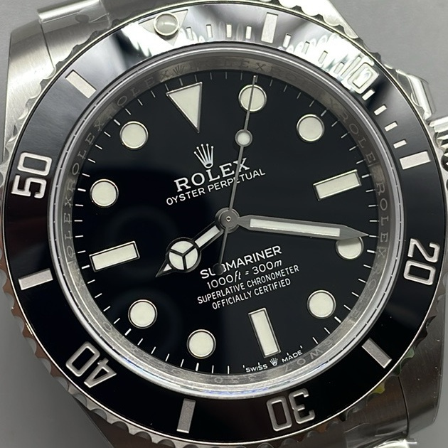 S003 · Original camera geometry · dial and bezel context