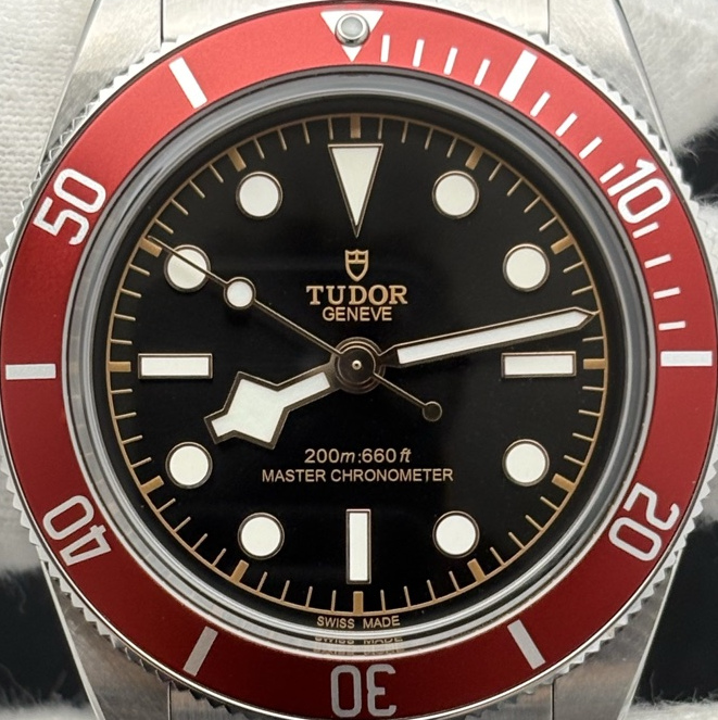 S001 · Original camera geometry · dial and bezel context