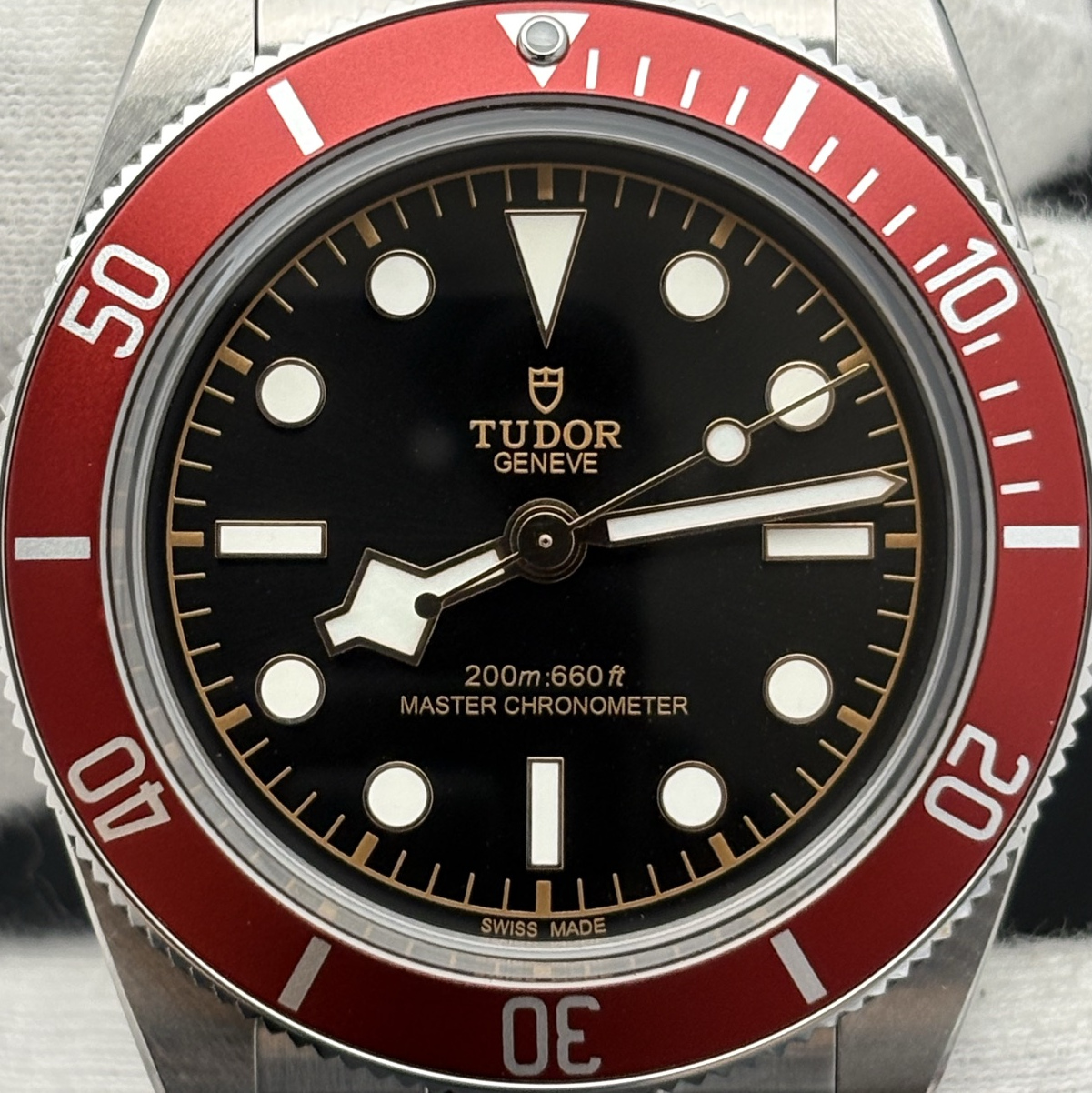S003 · Original camera geometry · dial and bezel context